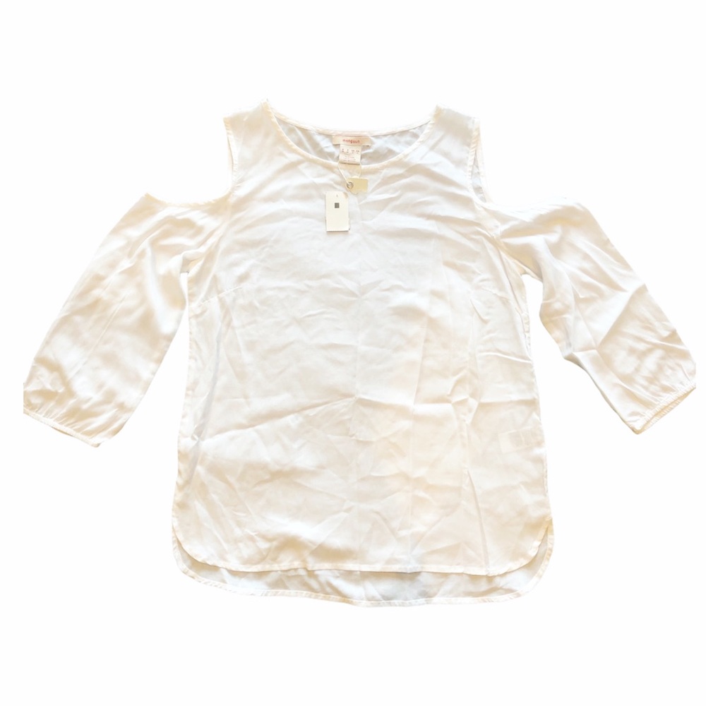 ✨3/$30 NWT Manguun Cold Should White Blouse